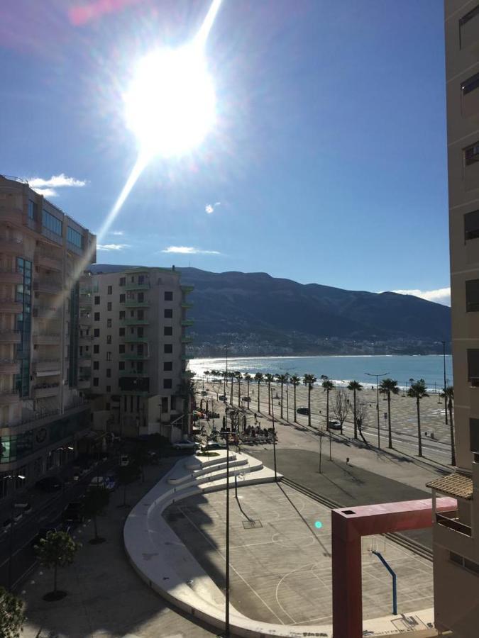 Mimi'S Beach Apartment Vlore Exterior photo